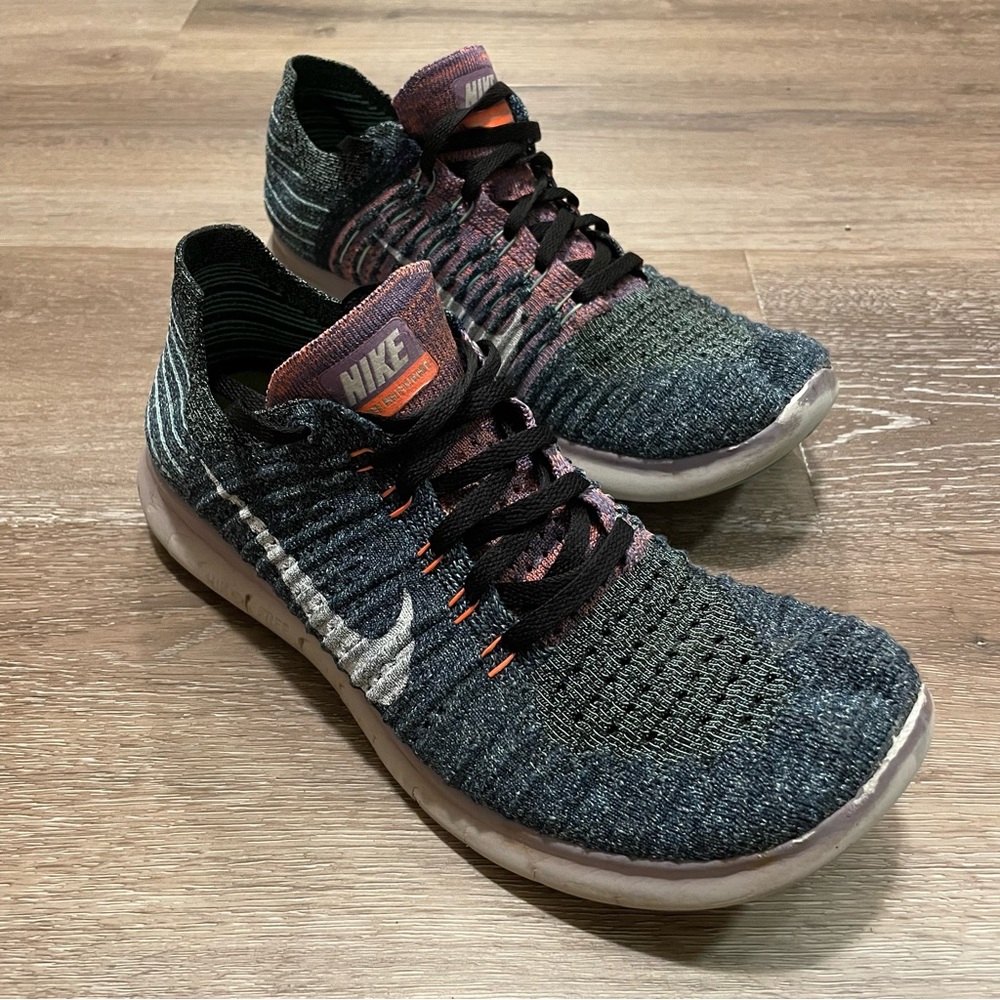 Nike Women’s Free RN Flyknit - size 8.5